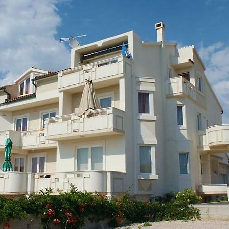 Apartments Mirage Novalja Exterior photo